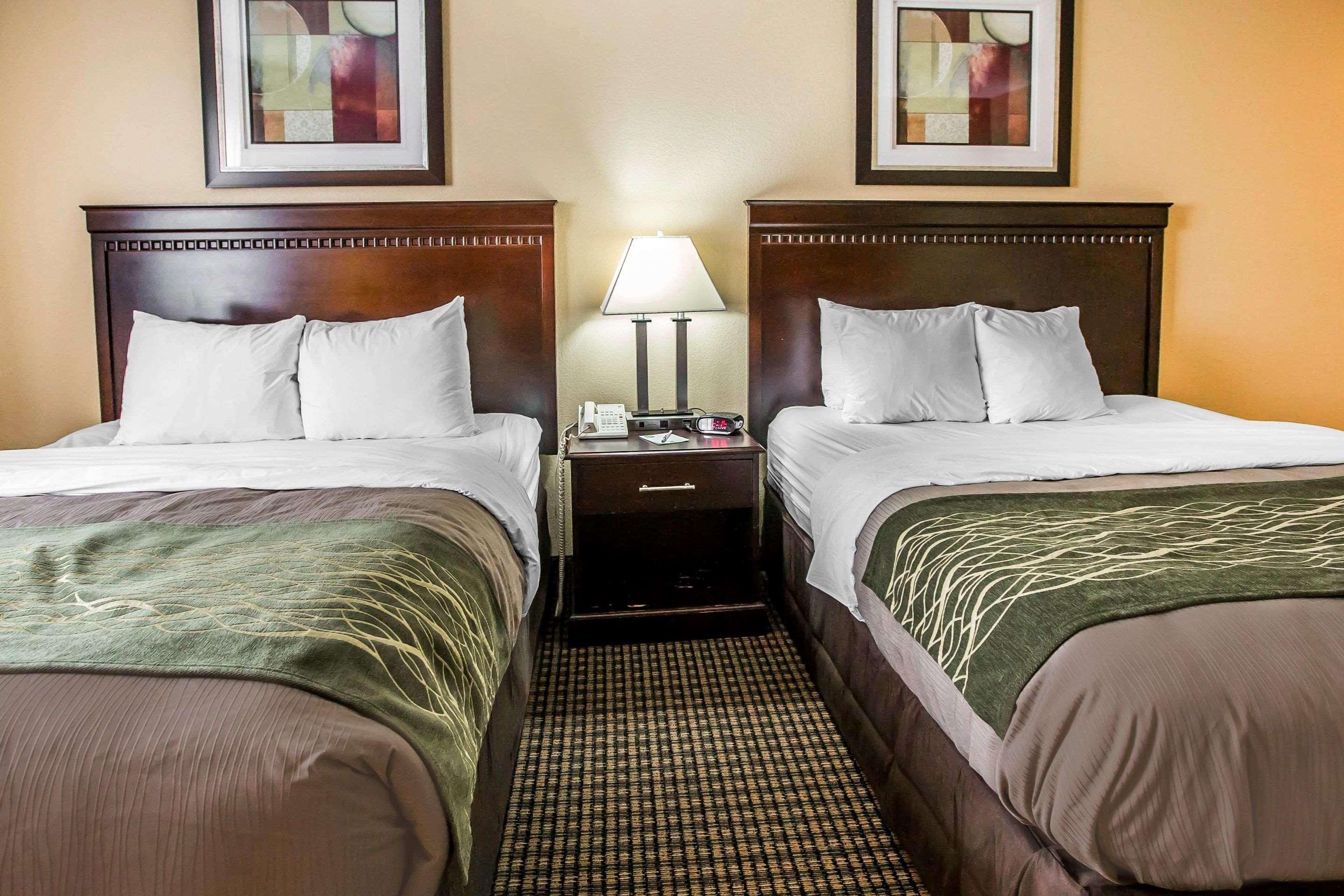Econo Lodge Inn & Suites Monroe Luaran gambar