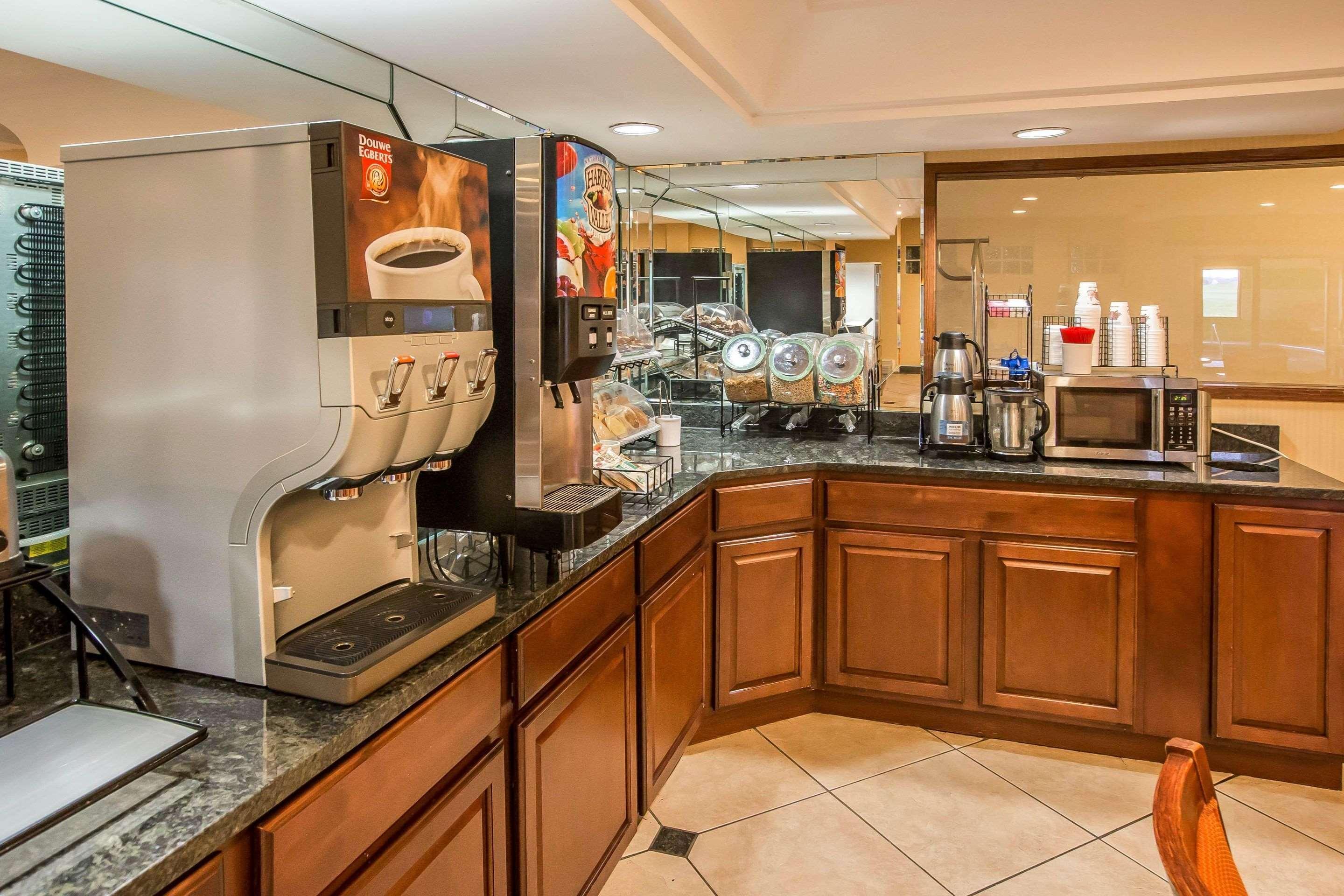 Econo Lodge Inn & Suites Monroe Luaran gambar