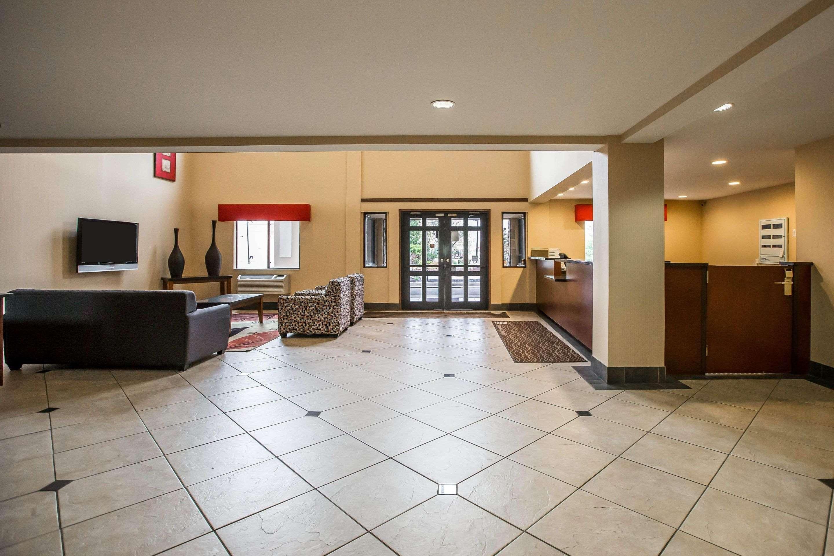 Econo Lodge Inn & Suites Monroe Luaran gambar