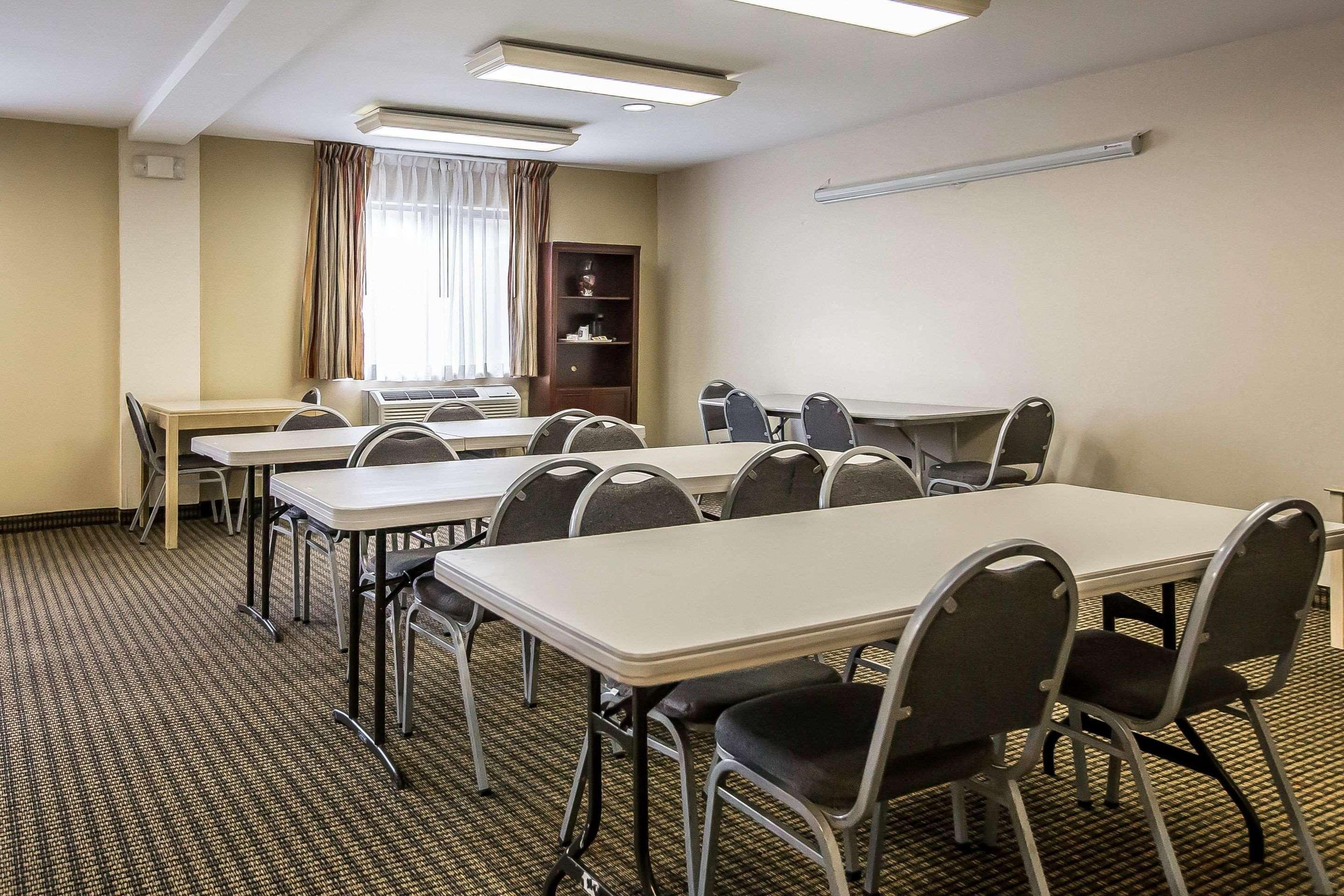Econo Lodge Inn & Suites Monroe Luaran gambar