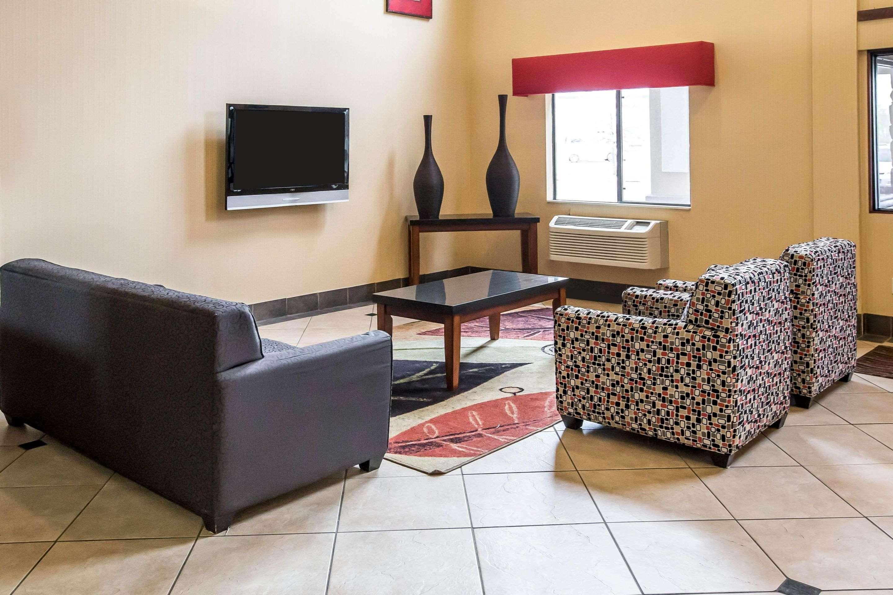 Econo Lodge Inn & Suites Monroe Luaran gambar