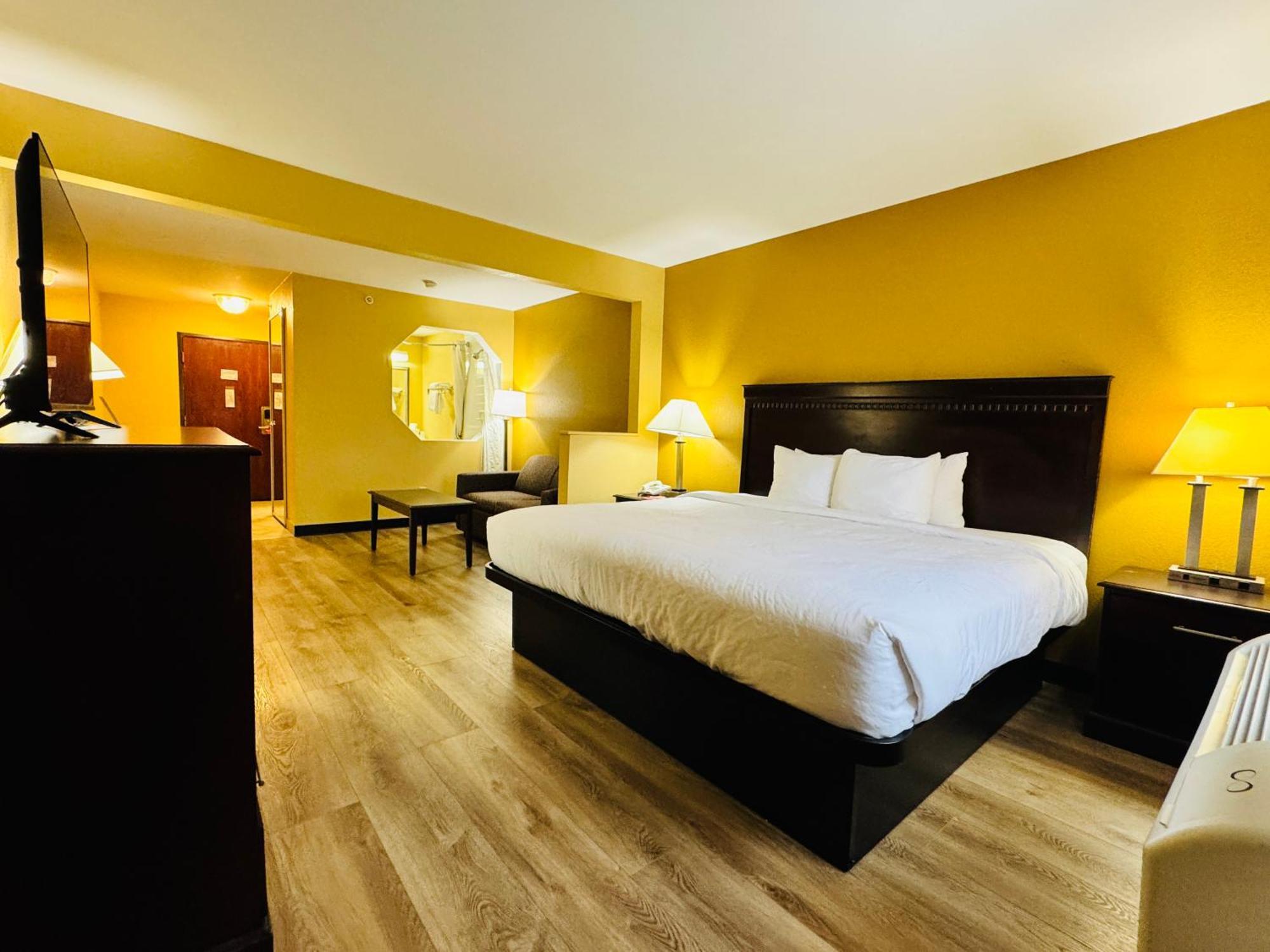Econo Lodge Inn & Suites Monroe Luaran gambar
