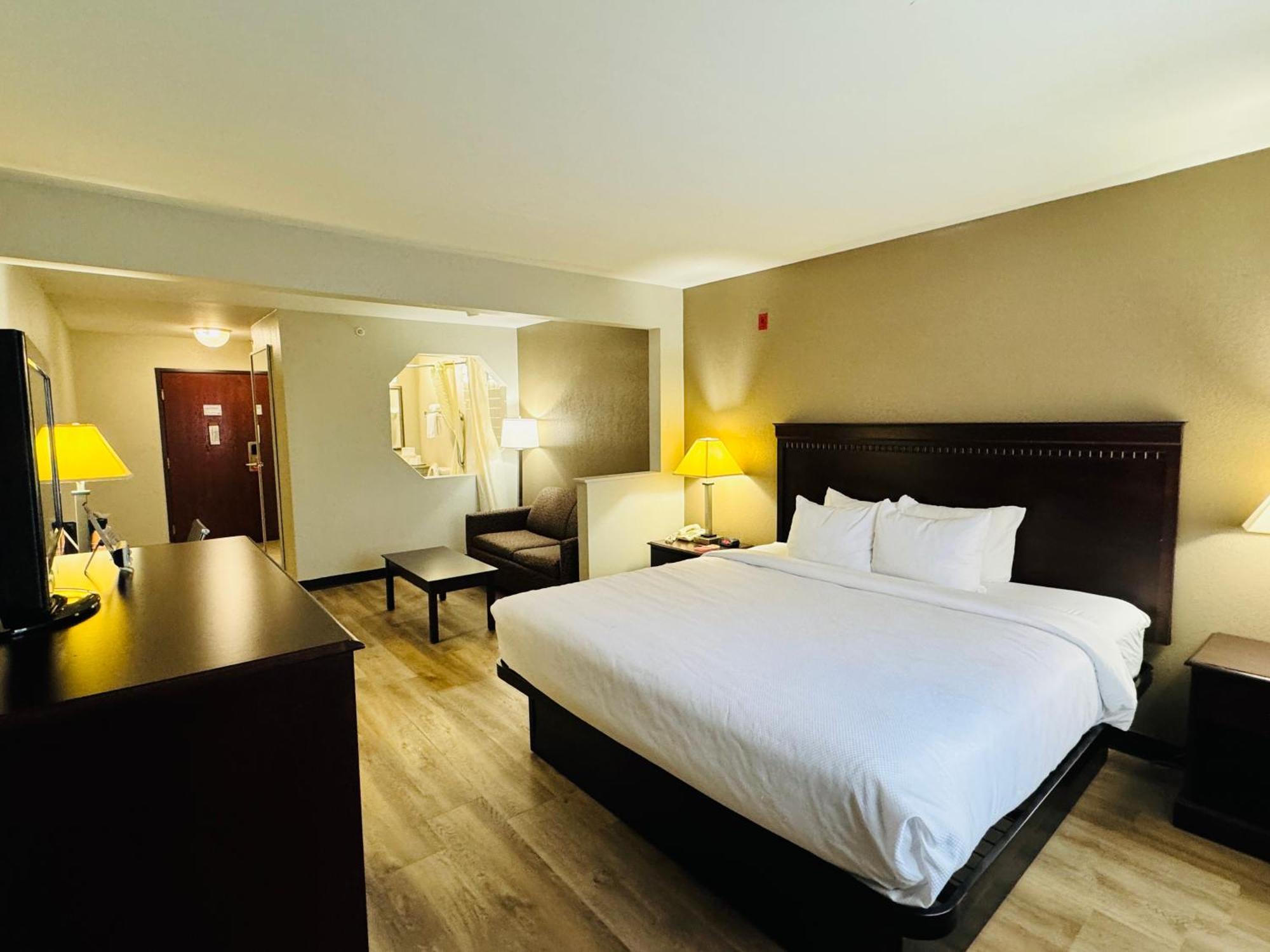 Econo Lodge Inn & Suites Monroe Luaran gambar